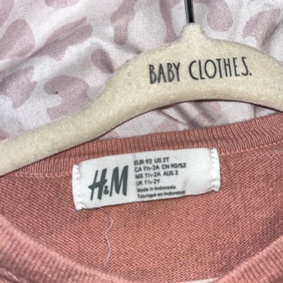 H&M Sweater - Picture 3 of 3